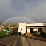 Nyaraló With Shared Pool And Views *