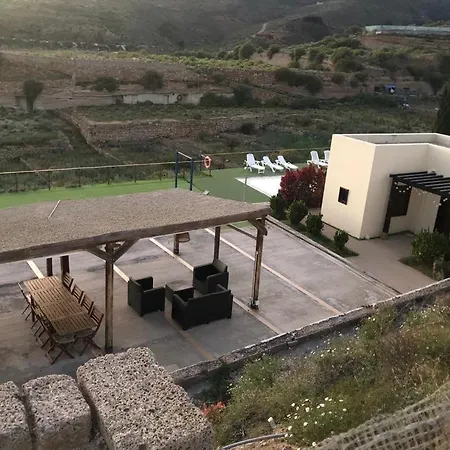 Nyaraló With Shared Pool And Views Sabina Alta