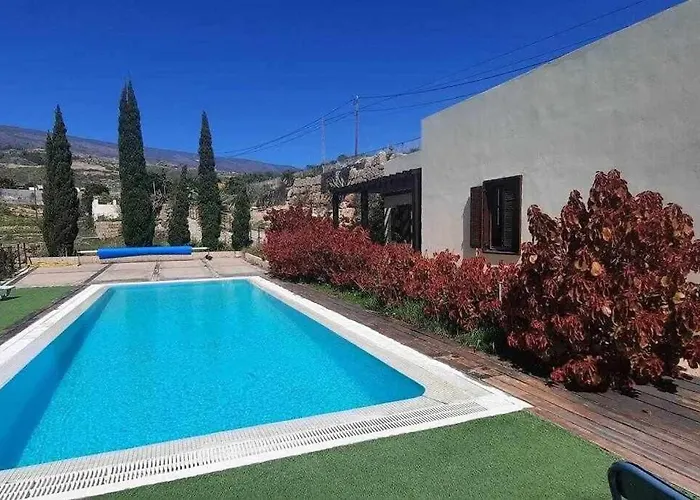 펜션 With Shared Pool And Views Sabina Alta