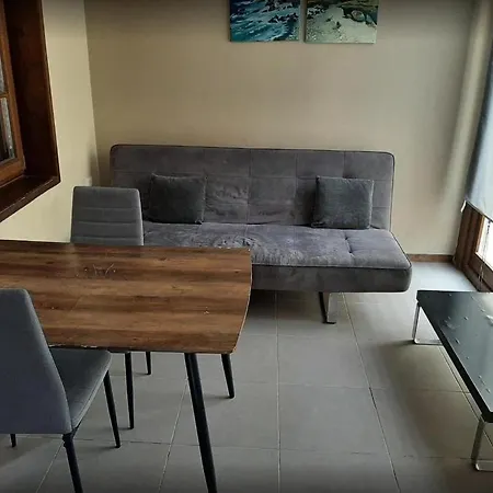 בית נופש With Shared Pool And Views Sabina Alta