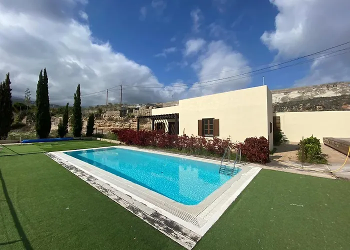 Tatil Evi With Shared Pool And Views
