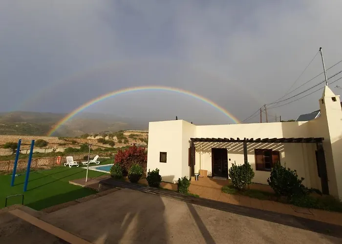 Tatil Evi With Shared Pool And Views *