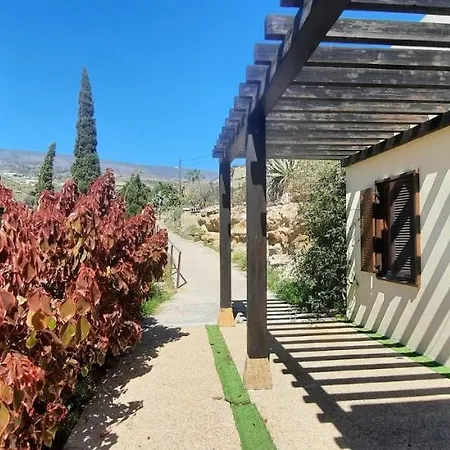 With Shared Pool And Views Prázdninový dům Sabina Alta