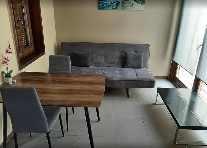 Vakantiehuis With Shared Pool And Views Sabina Alta