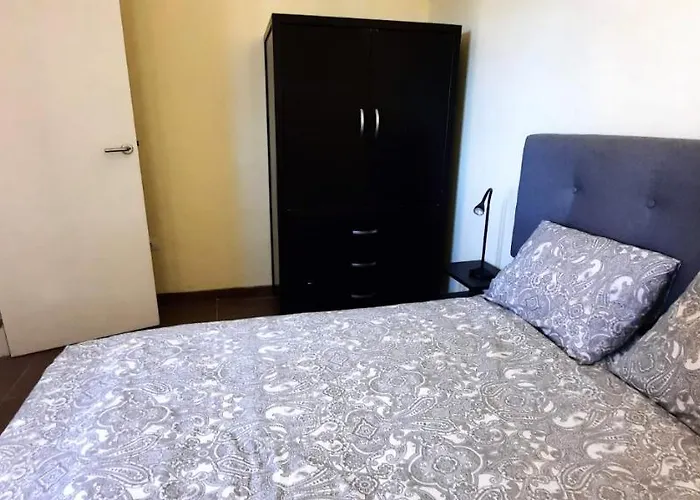 Vakantiehuis With Shared Pool And Views *