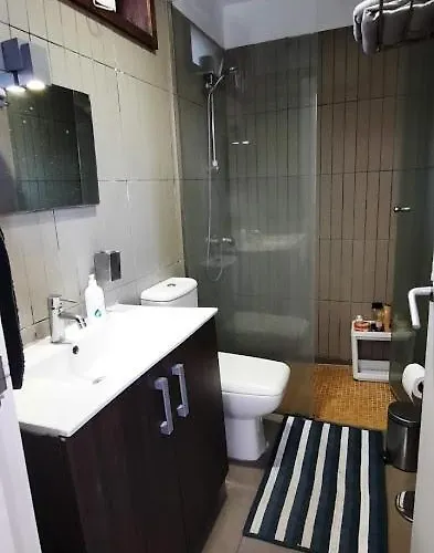 Vakantiehuis With Shared Pool And Views