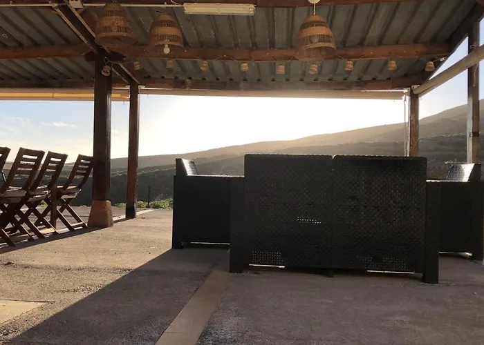 Vakantiehuis With Shared Pool And Views Sabina Alta